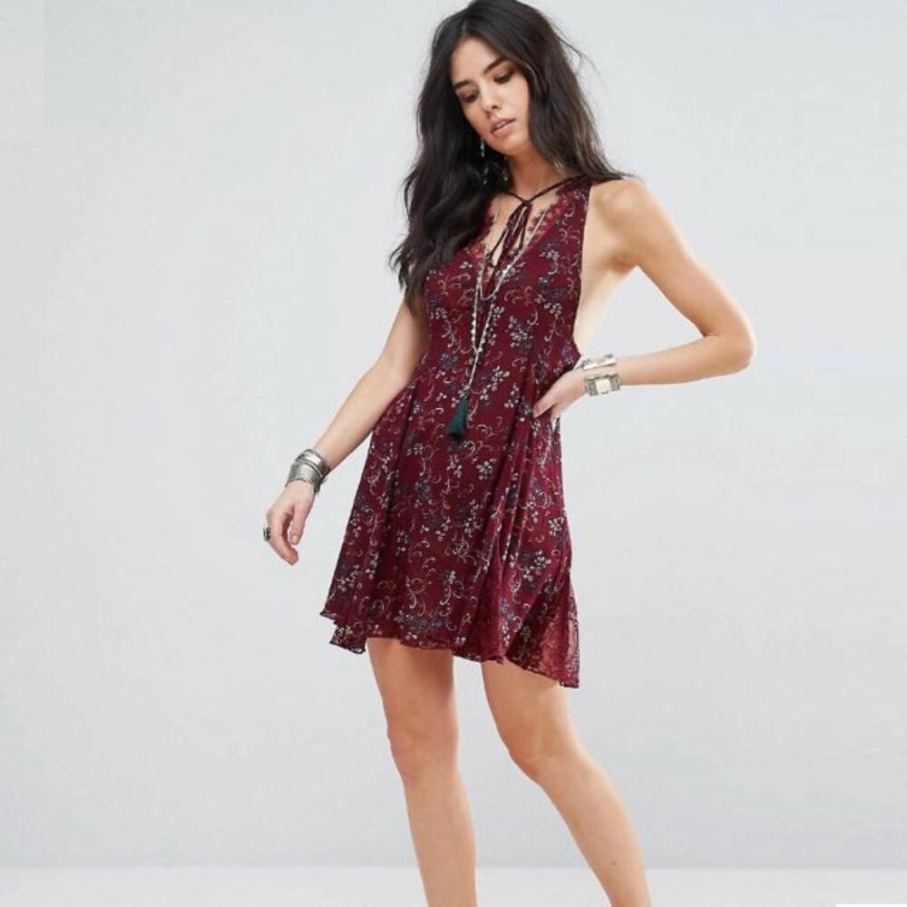 Intimately Free People Mini Dress Womens XS Red Floral Lace V-Neck Sleeveless